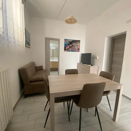 Trilocale 6 Posti
